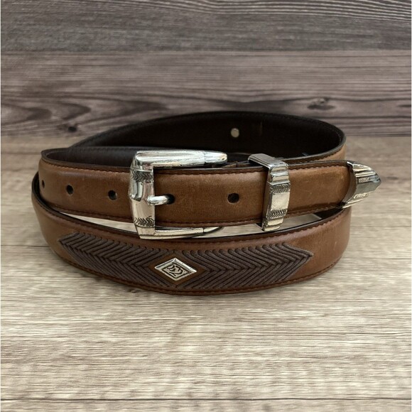 Roundtree & Yorke Other - Roundtree and Yorke Brown Leather Belt Mens 38 Embellished Brass Western Concho